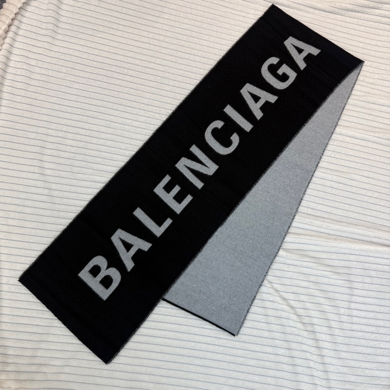 BALENCIAGA巴黎世家 圍巾 經典字母logo-0