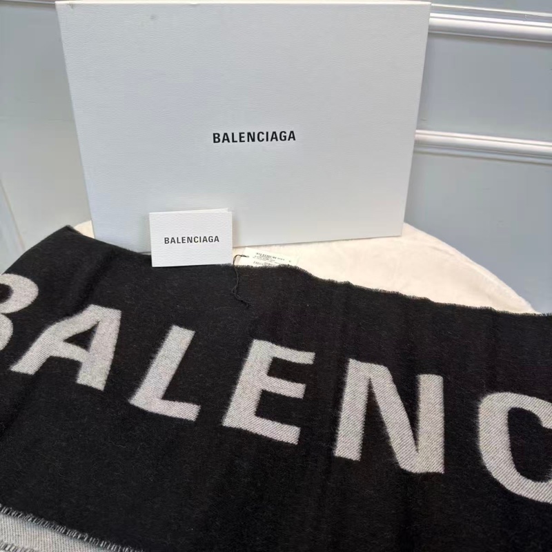 BALENCIAGA巴黎世家 圍巾 經典字母logo-4