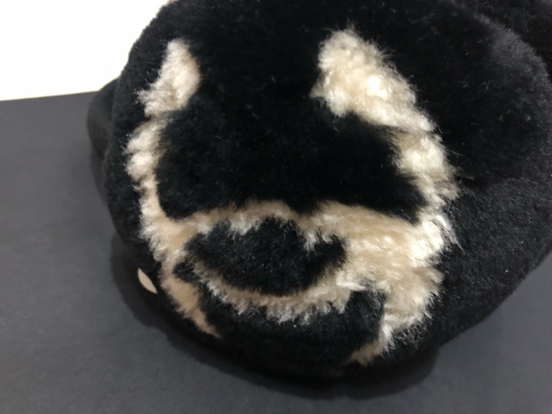 Chanel耳罩限量香奈兒黑色耳罩購於專櫃-3