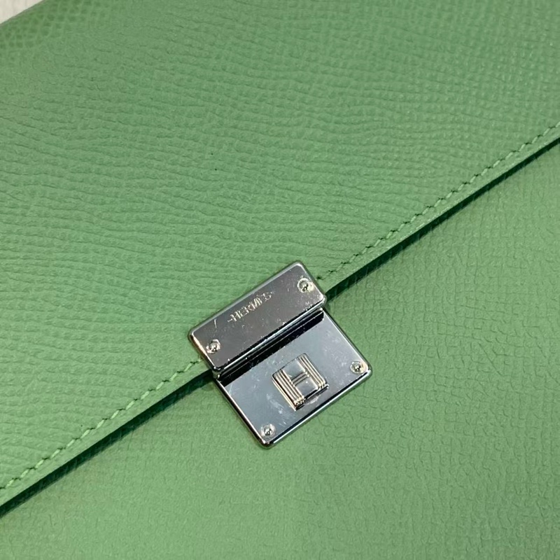 HERMES愛馬仕 Clic16  超溫柔牛油果綠色配銀扣🥑-7