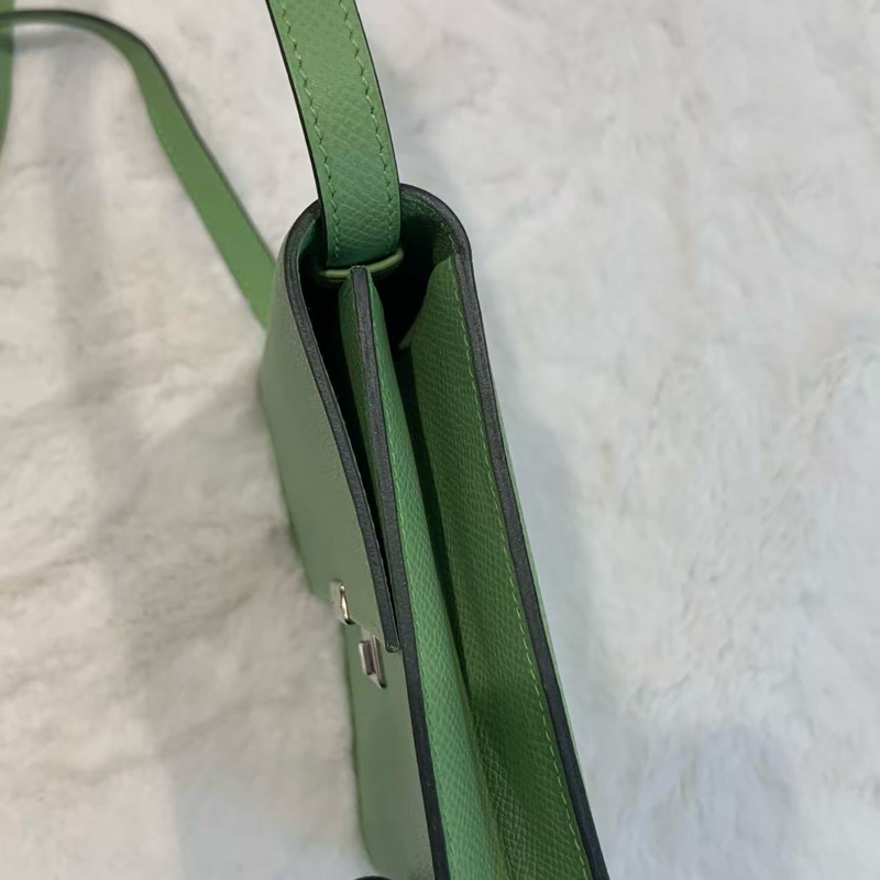 HERMES愛馬仕 Clic16  超溫柔牛油果綠色配銀扣🥑-8