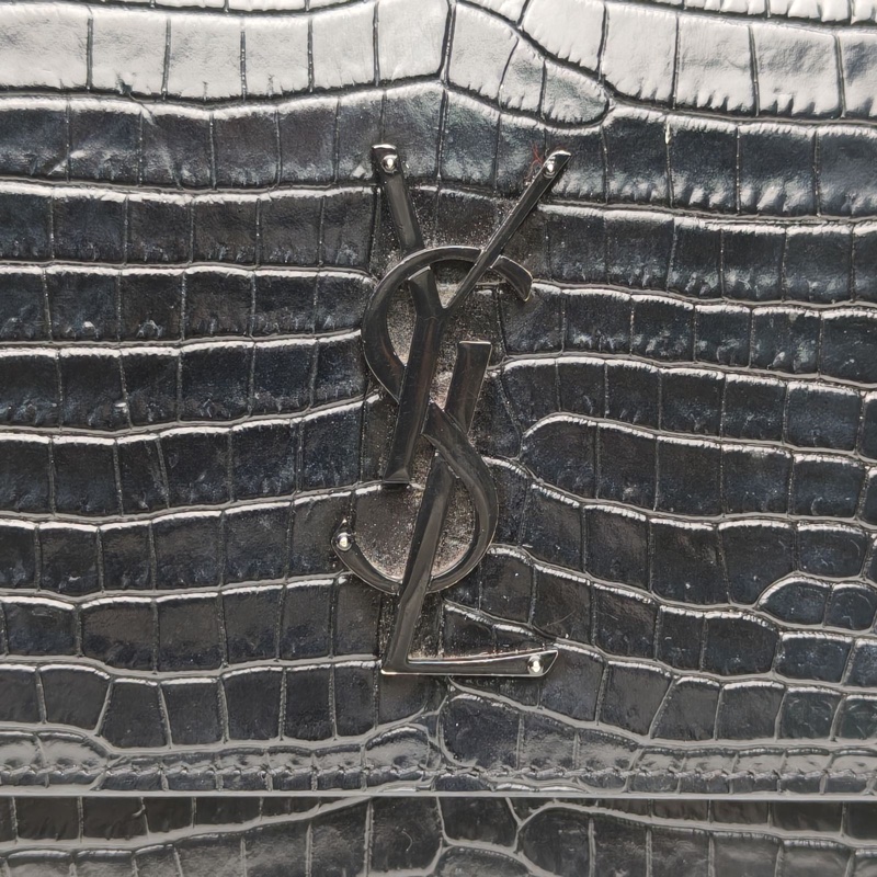 SAINT LAURENT SUNSET日落包中號22鱷魚壓紋牛皮黑扣肩背包-4