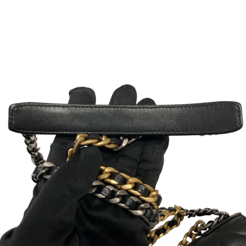 CHANEL 香奈兒 19 菱格紋 皮革 眼鏡包 手機包 黑色-14