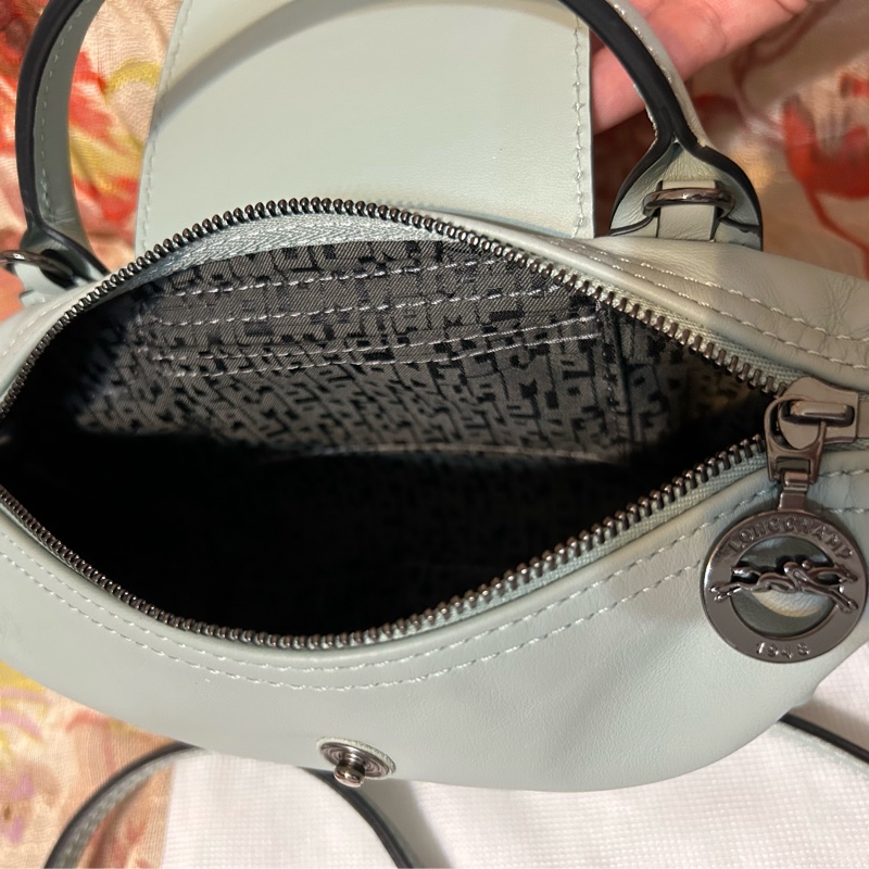 LONGCHAMP LE PLIAGE XTRA 系列牛皮水餃包/斜背/手提 XS鼠尾草綠 有防塵袋-12