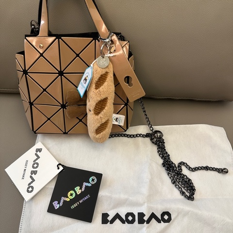 Issey Miyake 三宅一生 Carat 3x3