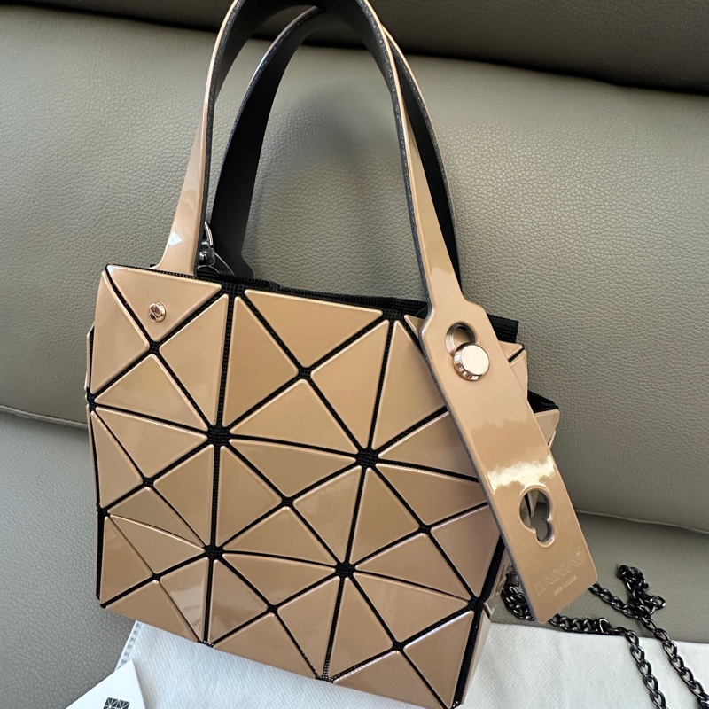 Issey Miyake 三宅一生 Carat 3x3-6