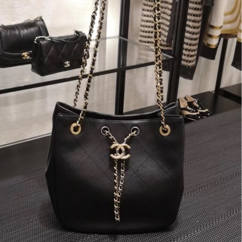 ✨Chanel 黑色牛皮hobo 嬉皮水桶包 99新 有保卡🖤-3