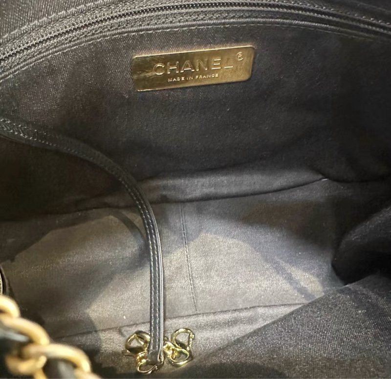 ✨Chanel 黑色牛皮hobo 嬉皮水桶包 99新 有保卡🖤-8