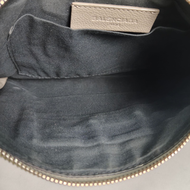 BALENCIAGA Classic機車手拿包灰色羊皮-5