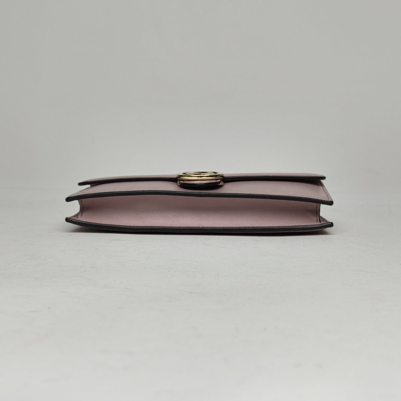 GUCCI InterlockWoc19粉色牛皮肩背包金扣-3