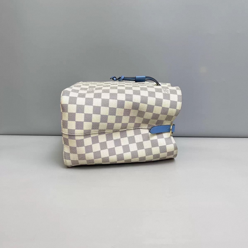 LV路易威登NeoNoe白棋盤格藍水桶包-2