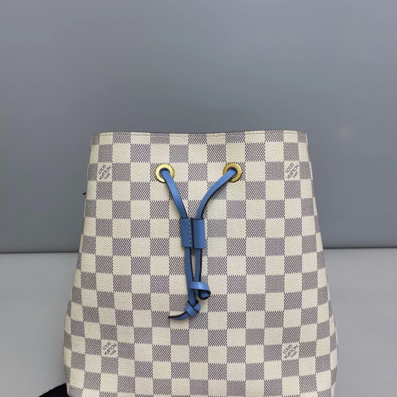 LV路易威登NeoNoe白棋盤格藍水桶包-4