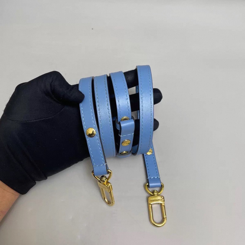 LV路易威登NeoNoe白棋盤格藍水桶包-5