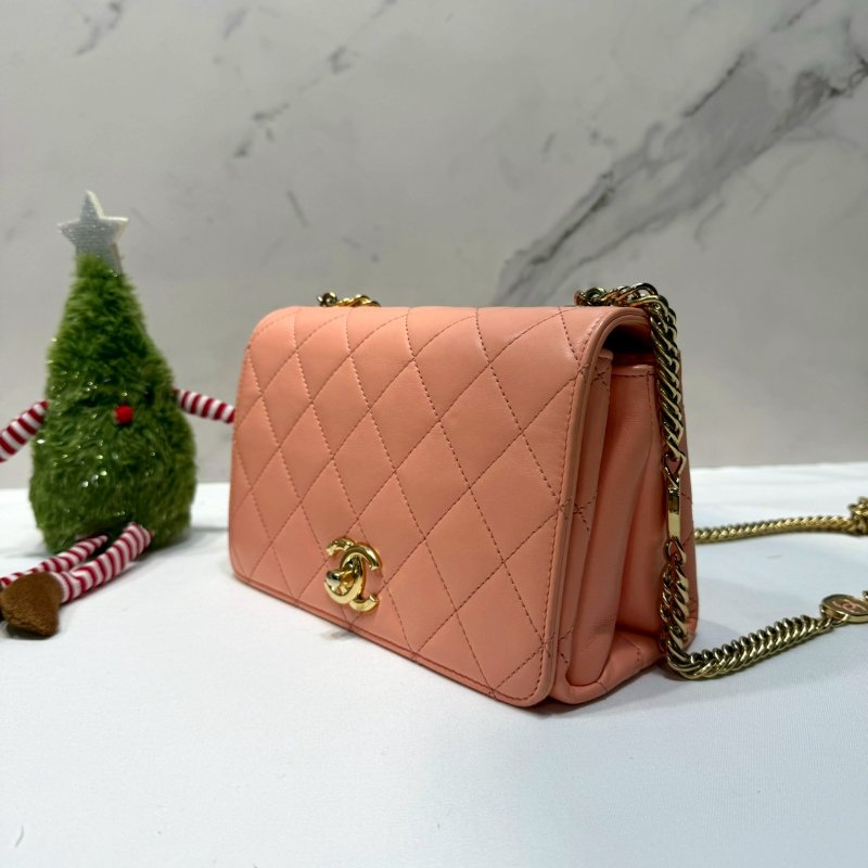 CHANEL mini金屬琺瑯手提鏈帶包-2