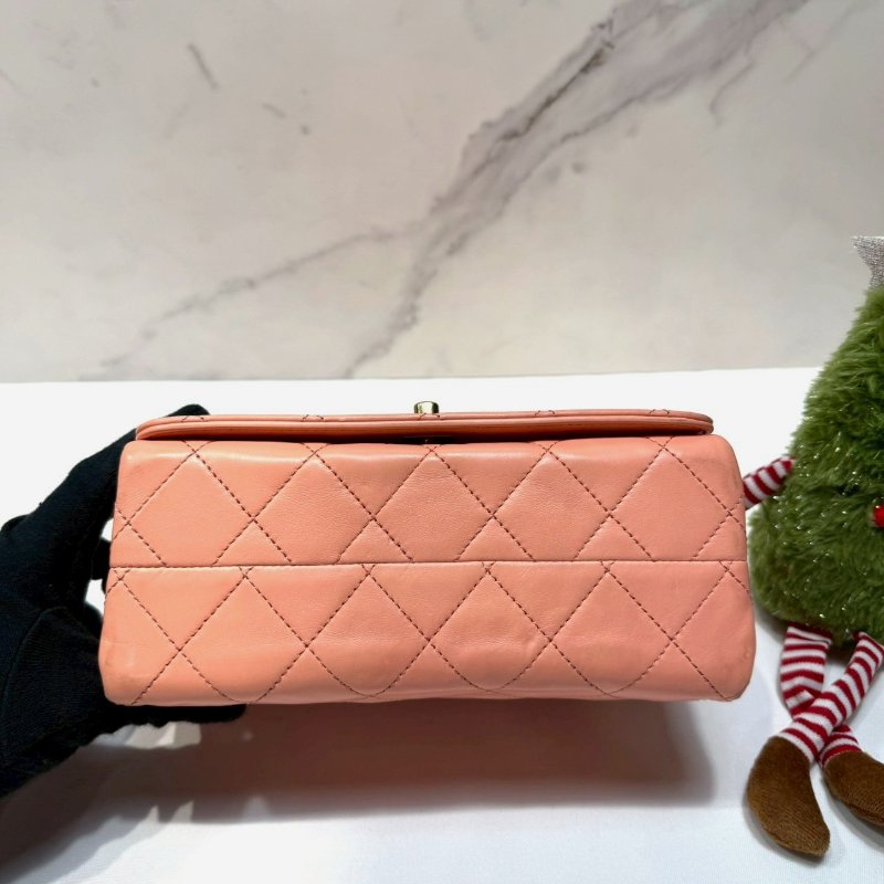 CHANEL mini金屬琺瑯手提鏈帶包-6