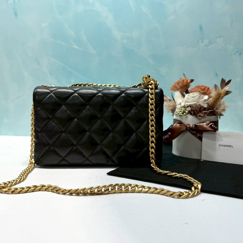 CHANEL 22K黑金金柱調節釦風琴包-1