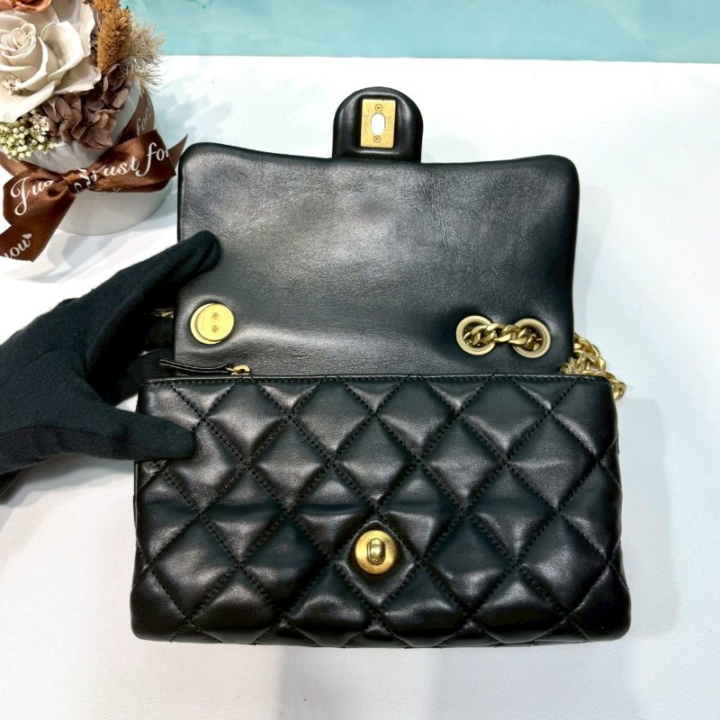 CHANEL 22K黑金金柱調節釦風琴包-4