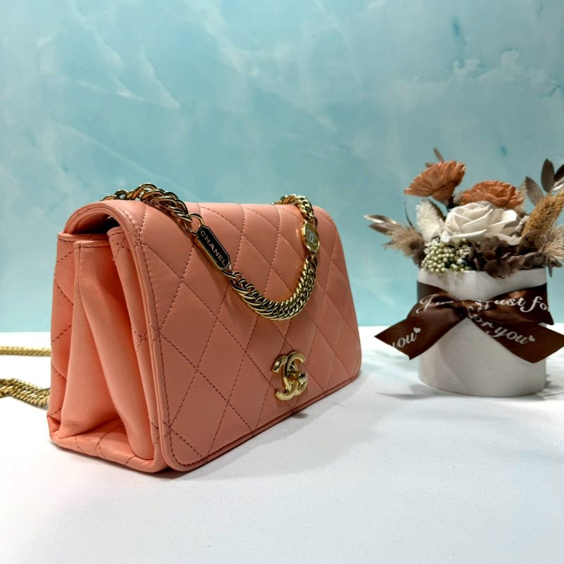 CHANEL mini金屬琺瑯手提鏈帶包-2