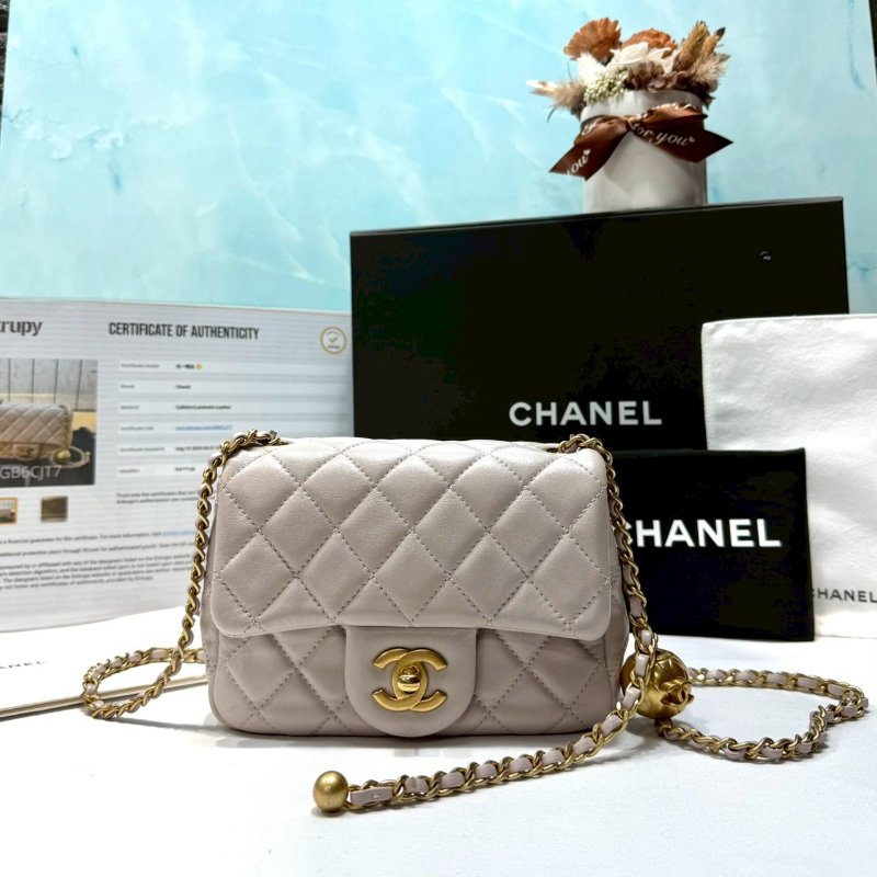 CHANEL 淡紫灰金球方胖-0