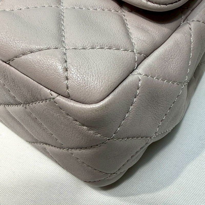 CHANEL 淡紫灰金球方胖-8
