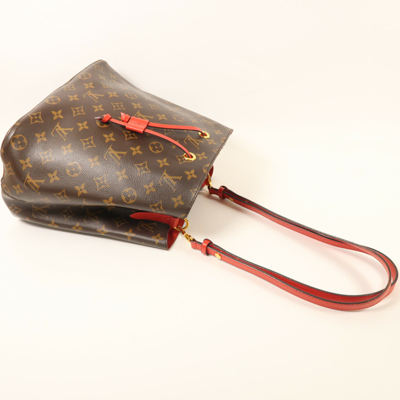 LOUIS VUITTON Monogram Neo Noe Bucket Bag金扣肩背袋Coquelicot-7