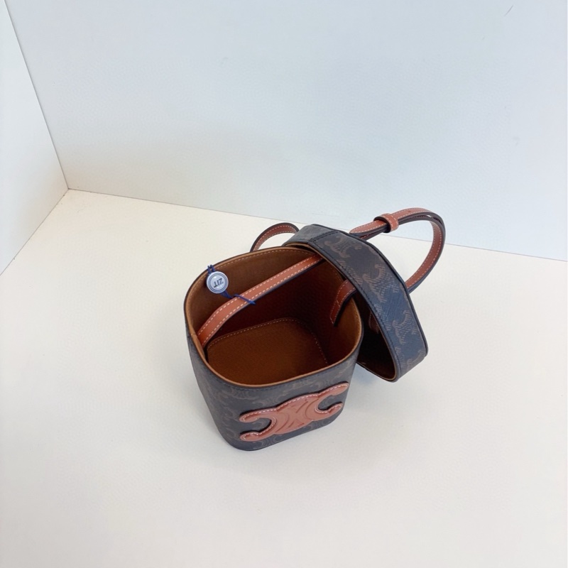 Celine賽琳 Box Cuir Triomphe焦糖凱旋門老花迷你盒子包-7