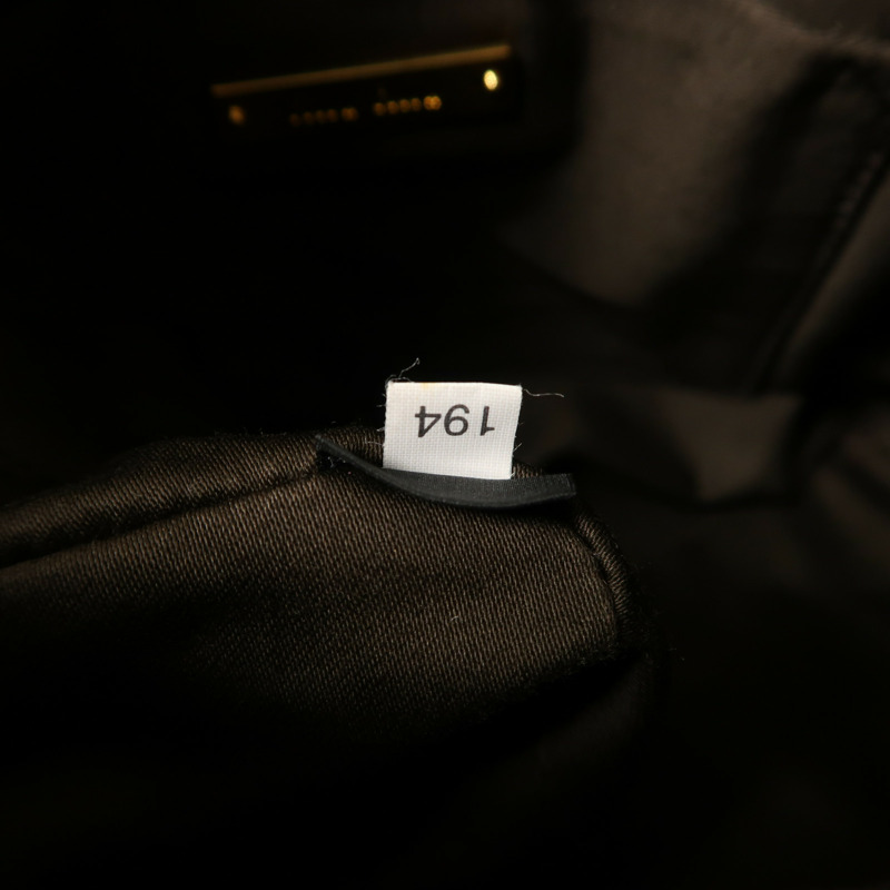 Miu Miu 牛皮皮革Shoulder Bag金扣肩背袋-6