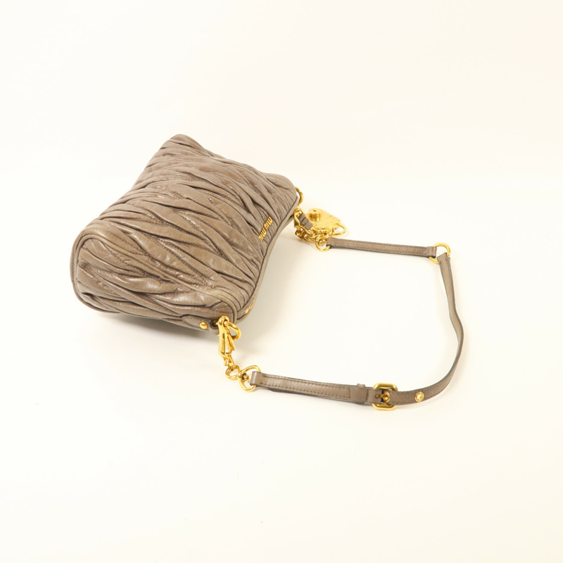 Miu Miu 牛皮皮革Shoulder Bag金扣肩背袋-7
