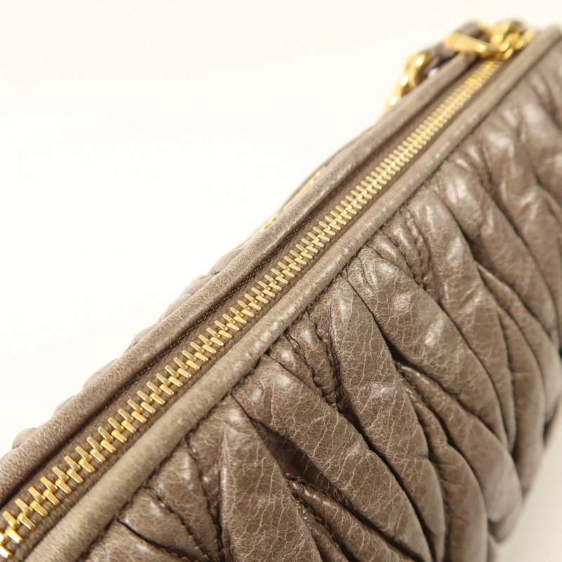 Miu Miu 牛皮皮革Shoulder Bag金扣肩背袋-13