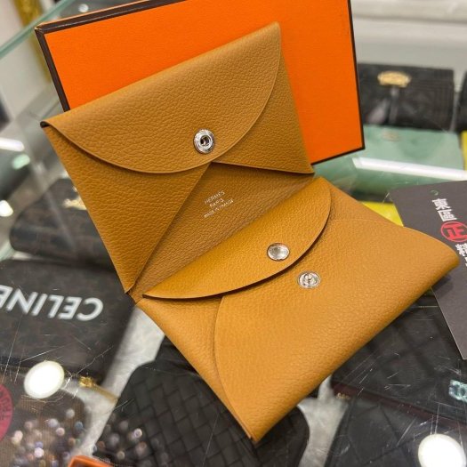 東區正精品㊣ HERMES Calvi duo全新愛馬仕芝麻色全皮銀釦子多層卡片夾零錢包 B刻 RZ4557-1
