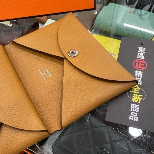 東區正精品㊣ HERMES Calvi duo全新愛馬仕芝麻色全皮銀釦子多層卡片夾零錢包 B刻 RZ4557-3