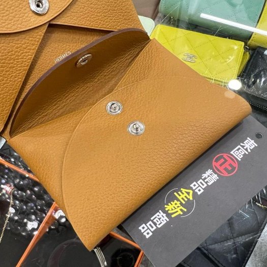 東區正精品㊣ HERMES Calvi duo全新愛馬仕芝麻色全皮銀釦子多層卡片夾零錢包 B刻 RZ4557-4