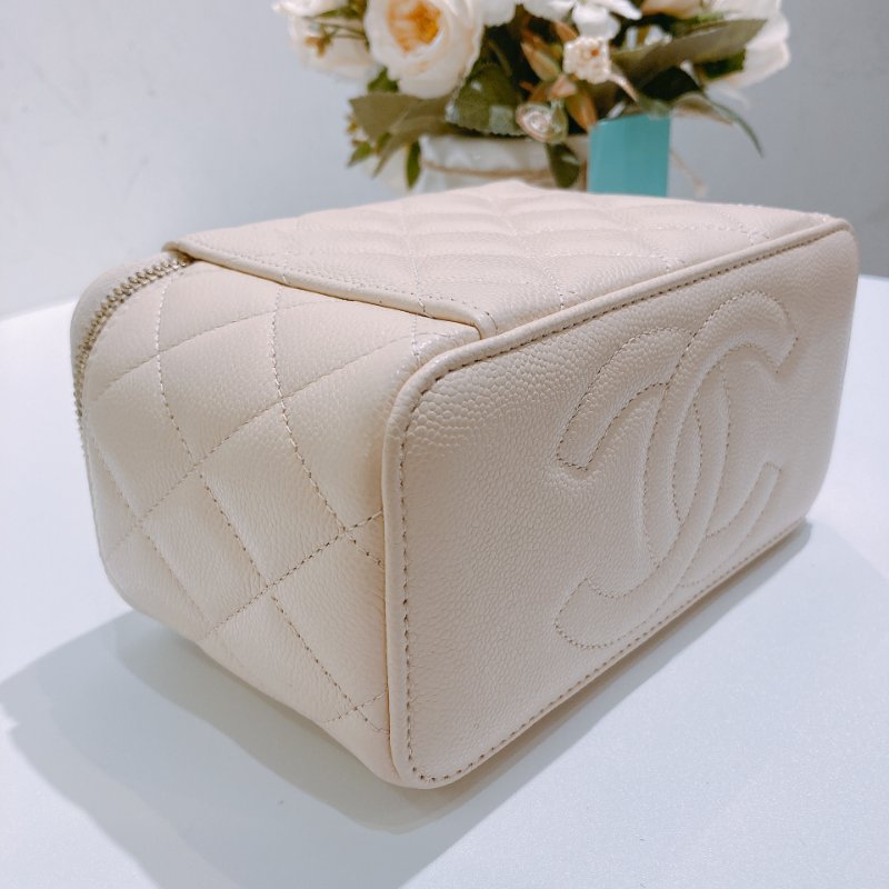 TW4695 Chanel 香奈兒 長盒子 有鏡子款 米白色 荔枝皮Vanity Box With Chain Caviar Beige x GHW-7