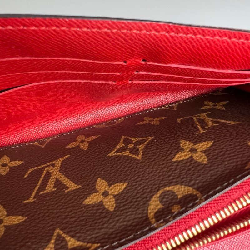 LV M61184 老花拚紅皮革掀蓋長夾-9