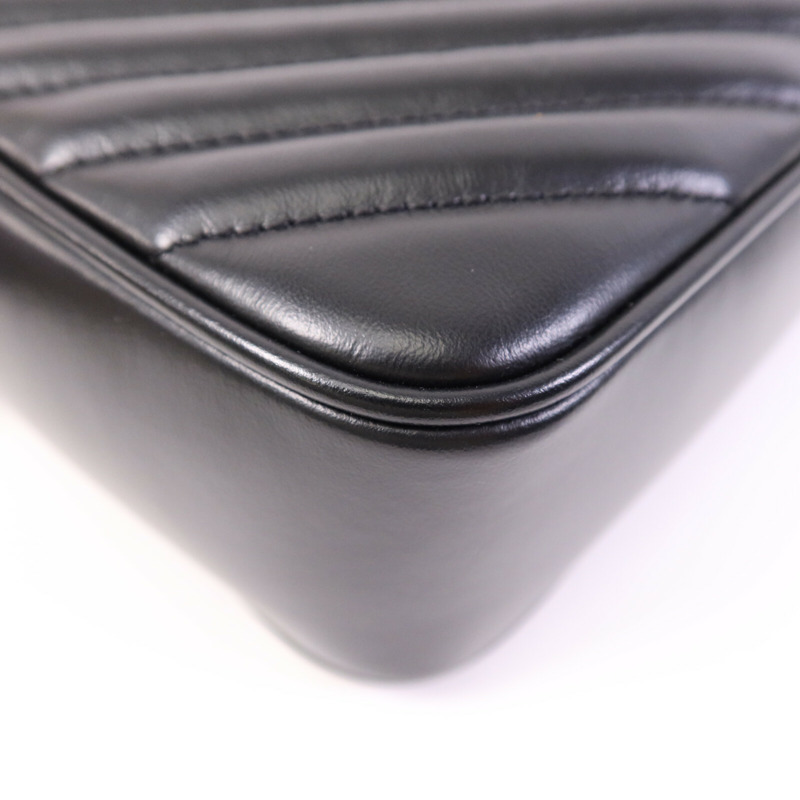 SAINT LAURENT 牛皮皮革Lou Camera Bag金扣肩背袋-13