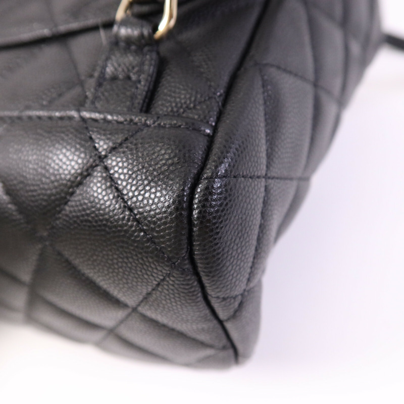 CHANEL 牛皮皮革Backpack金扣背包-11