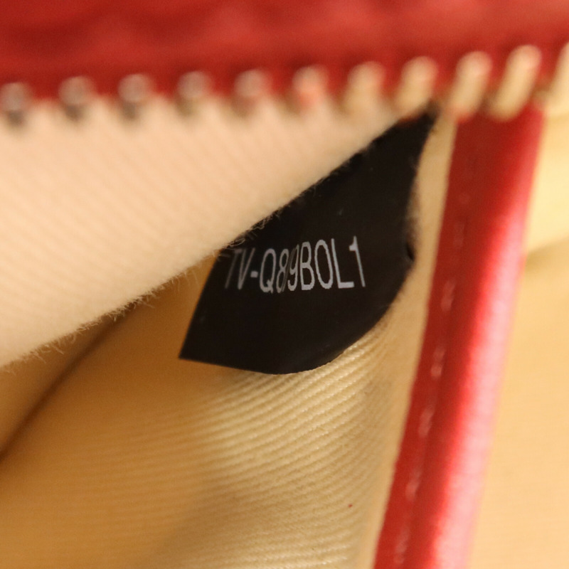 Valentino 牛皮皮革Garavani Rockstud Crossbody Bag金扣肩背袋-6