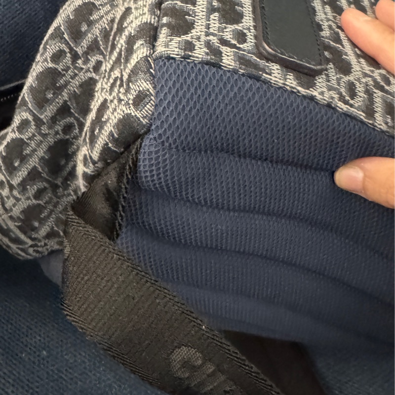 迪奧DIOR 近全新後背包書包經典牛仔藍丹寧藍緹花後背包-8