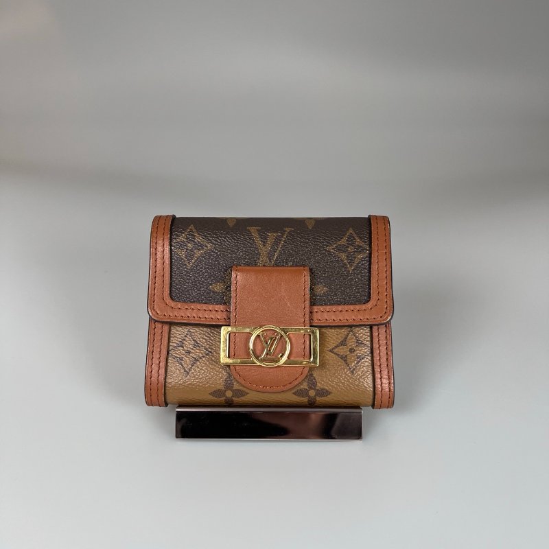 LV M68725/晶片款 達芙妮Dauphine短夾-0