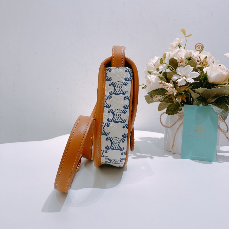 TW4696 Celine 塞琳 斜背包 白藍凱旋門 Triomphe Canvas Mini Besace-2