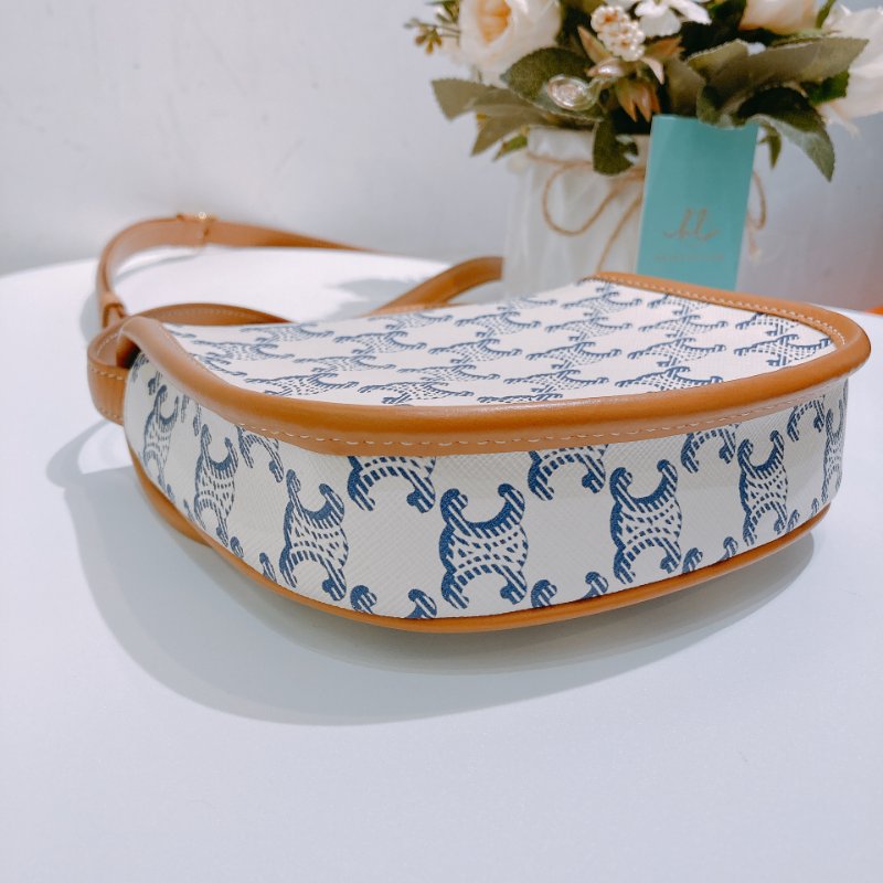 TW4696 Celine 塞琳 斜背包 白藍凱旋門 Triomphe Canvas Mini Besace-7