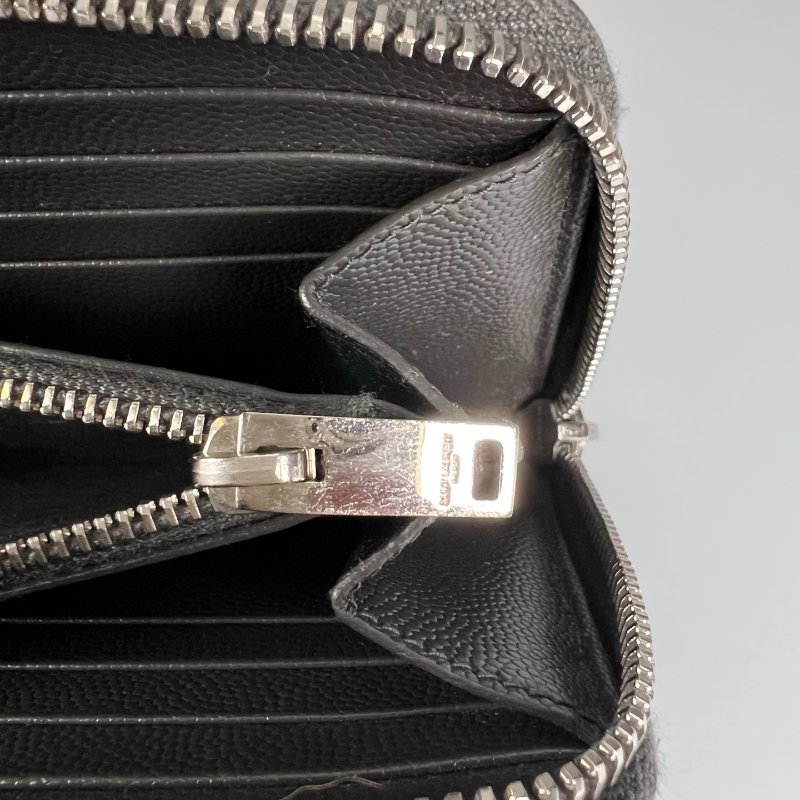 YSL 358094  灰銀魚子醬ㄇ拉長夾-9