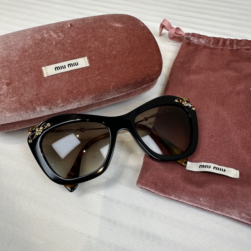 Miu Miu 黑色貓眼墨鏡 漸層太陽眼鏡-0