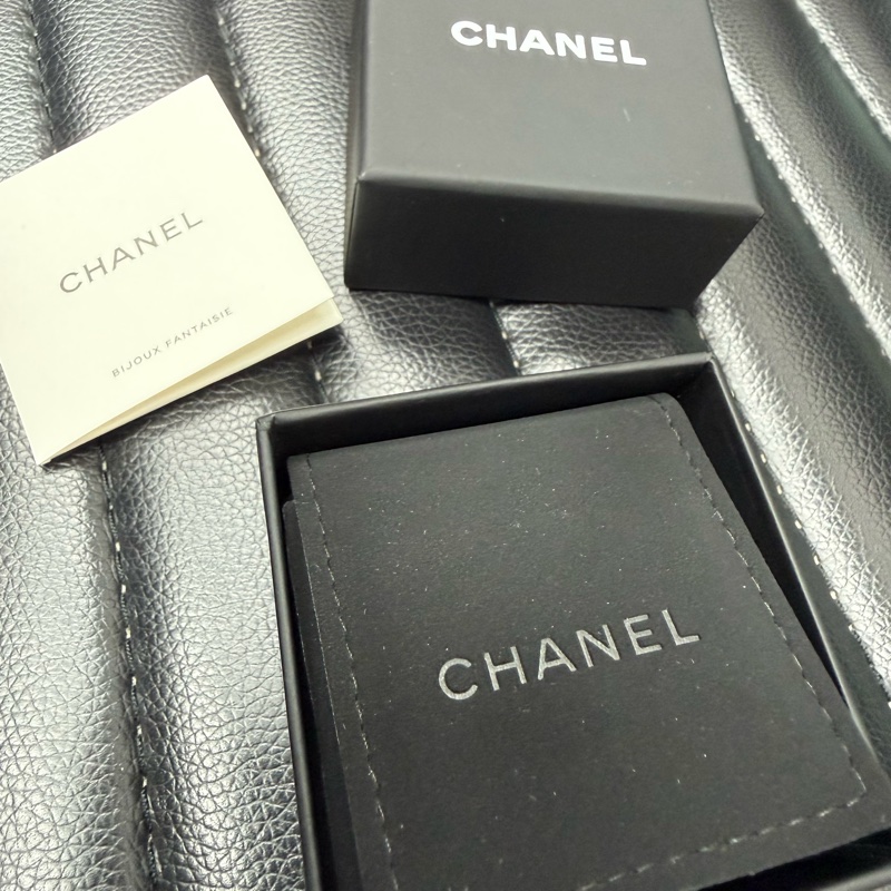Chanel 小金幣圓形耳環 淡金 全新-1