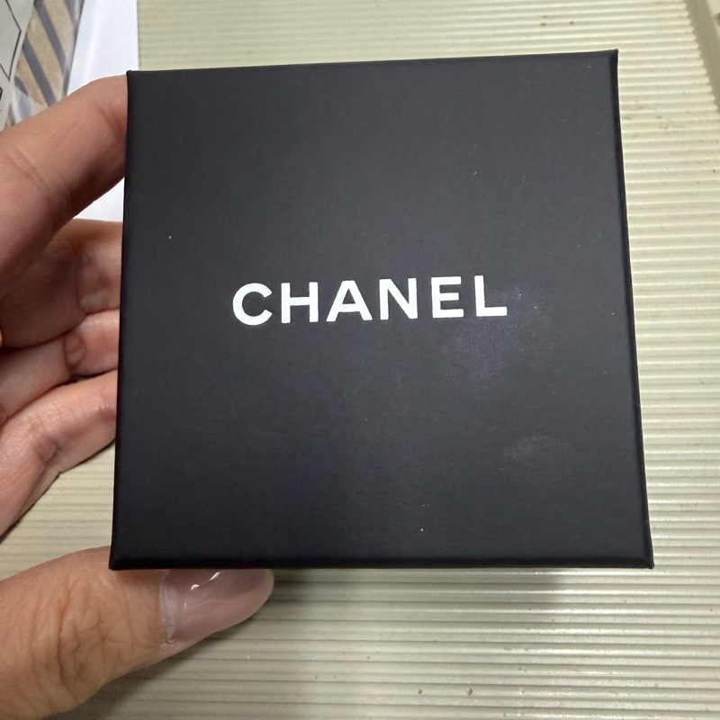 Chanel 小金幣圓形耳環 淡金 全新-4