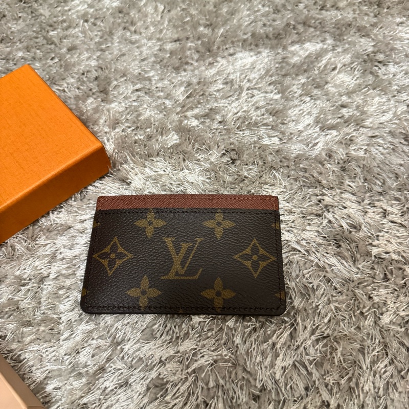 Lv monogram 經典老花啡色卡包-5