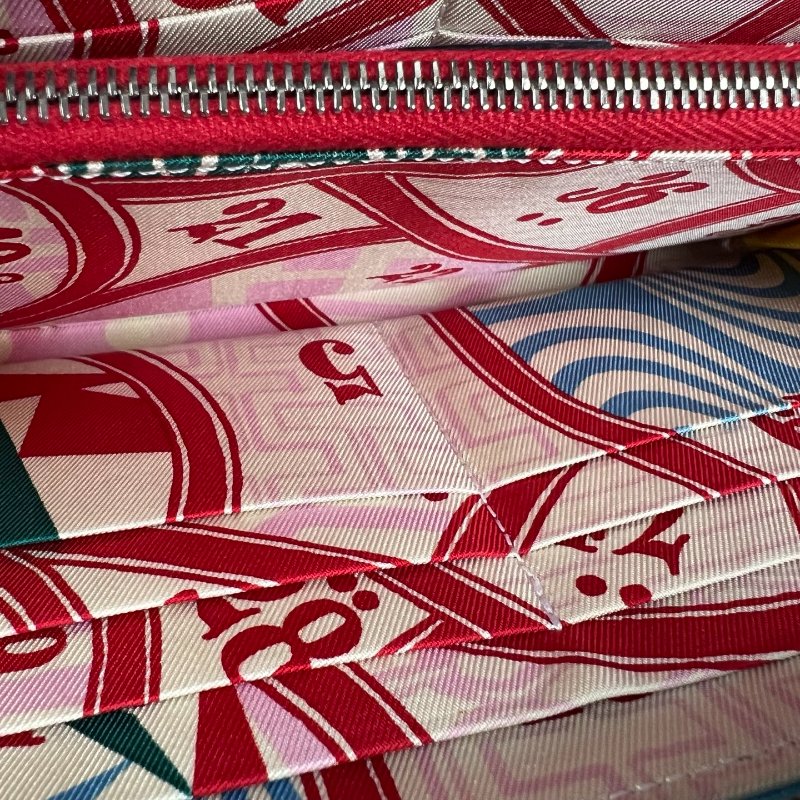 HERMES D刻 淺藍絲巾長夾-6