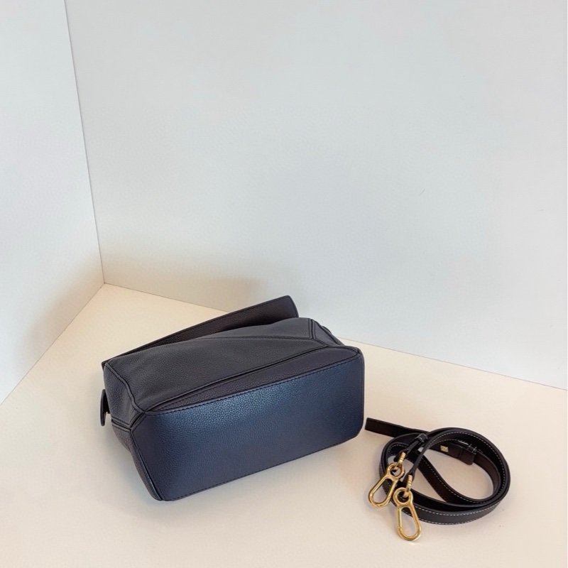 Loewe羅意威 午夜藍puzzle幾何變形包 小號-5