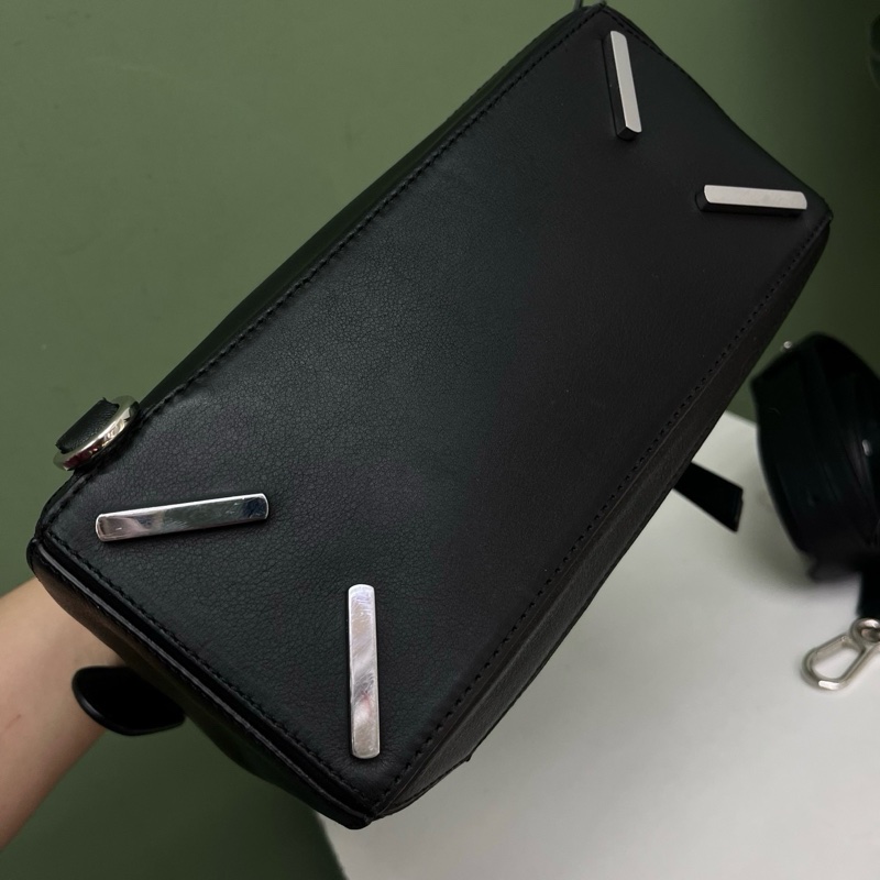 Loewe羅意威小號黑色puzzle幾何包-8