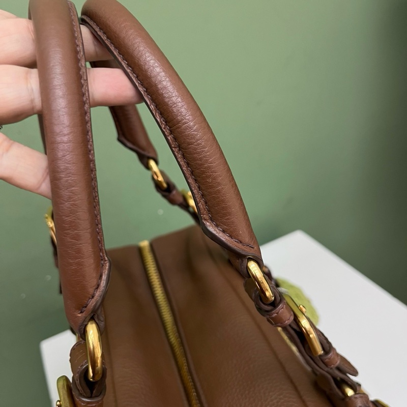 Prada普拉達焦糖保齡球包-8